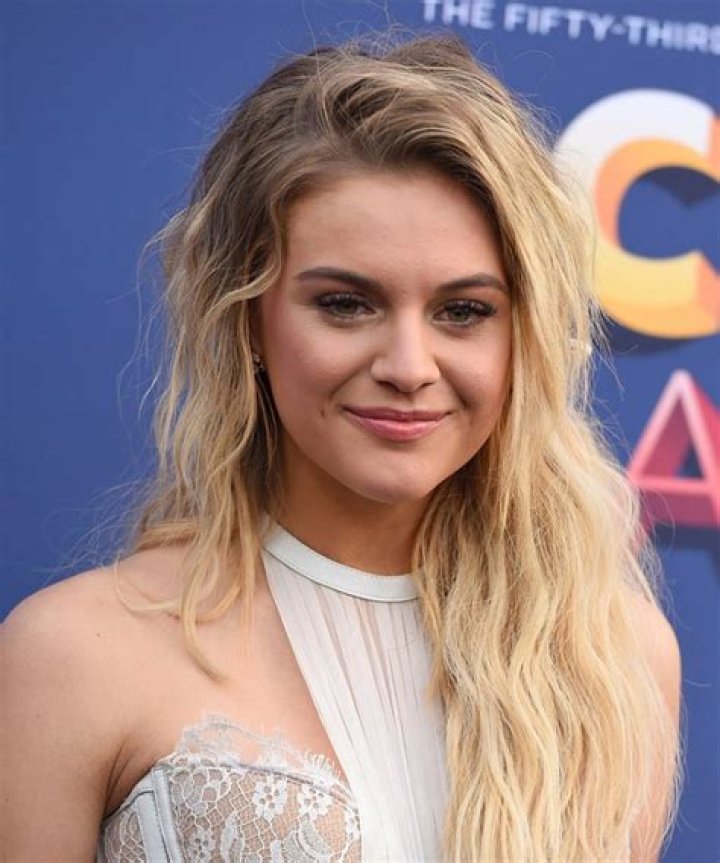 2018 ACM Awards Style — Best Hair & Makeup On The ACMs Red Carpet