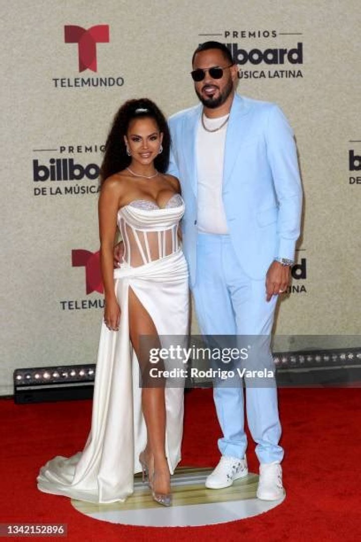 2021 Billboard Latin Music Awards: Photos – Hollywood Life