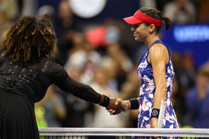 5 Things About Tennis Star Who Beat Serena Williams – Hollywood Life
