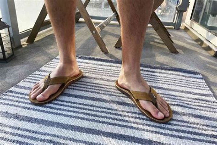 7 Comfortable & Stylish Flip-Flops To Wear To The Beach This Summer