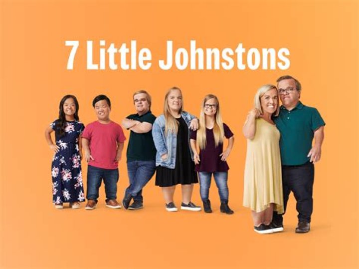 ‘7 Little Johnstons’ Preview: The Family Takes Over The Town Square With Their ‘Grease’ Video Shoot