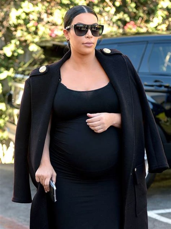 A Pregnant Kim Kardashian Attends The 2015 LACMA Art and Film Gala
