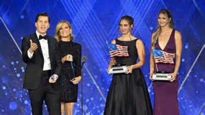 ABBA Accept An Award