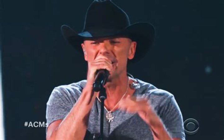 ACM music award show moments 2016-2