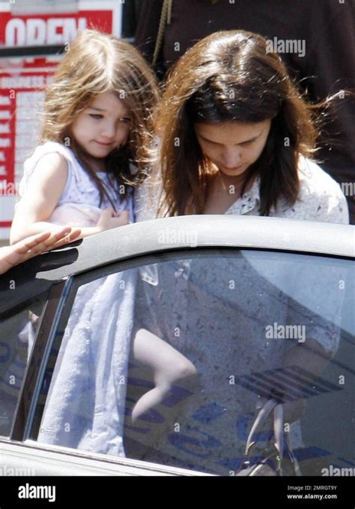 Actress Katie Holmes and daughter Suri enjoying a sunday afternoon together, all smiles and laughs in Soho, New York City, NY, USA on March 20, 2022. Katie is showing off her nose and ear piercing. Photo by Dylan Travis/ABACAPRESS.COM Pictured: Katie Holmes,Suri Cruise Ref: SPL5297803 200322 NON-EXCLUSIVE Picture by: AbacaPress / SplashNews.com Splash News and Pictures USA: +1 310-525-5808 London: +44 (0)20 8126 1009 Berlin: +49 175 3764 166 United Arab Emirates Rights, Australia Rights, Bahrain Rights, Canada Rights, Greece Rights, India Rights, Israel Rights, South Korea Rights, New Zealand Rights, Qatar Rights, Saudi Arabia Rights, Singapore Rights, Thailand Rights, Taiwan Rights, United Kingdom Rights, United States of America Rights