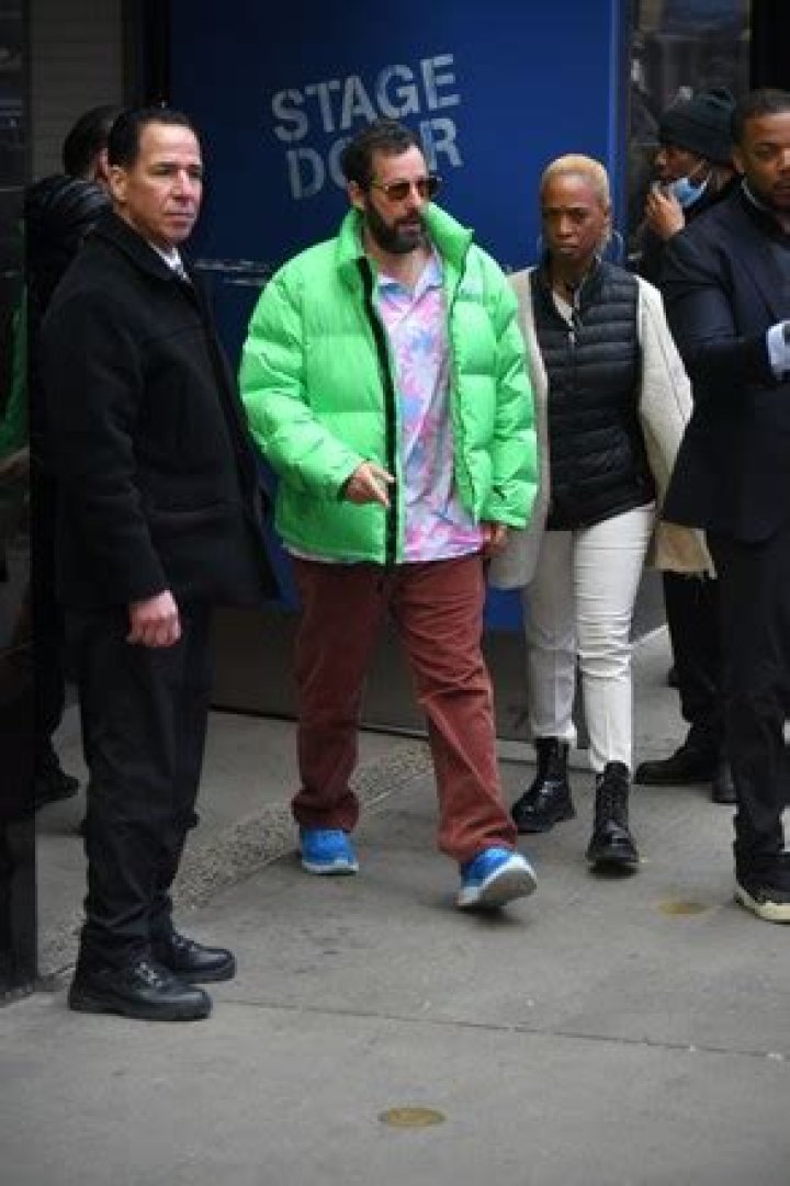 Adam Sandler leaves &lsquo;Good Morning America&rsquo;