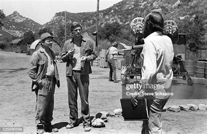 Alan Alda & Gary Burghoff