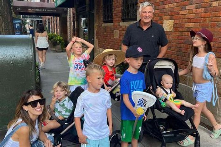 Alec Baldwin Shares Kiss With Hilaria Under The Mistletoe Amid Ongoing ‘Rust’ Shooting Investigation