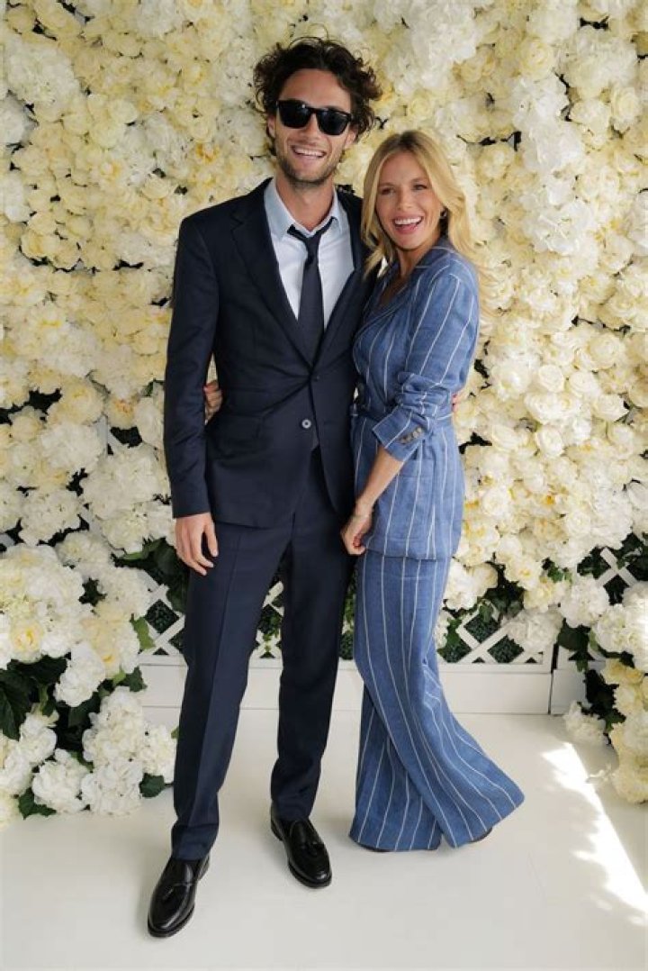 Alexa Chung & Sienna Miller With Their BFs
