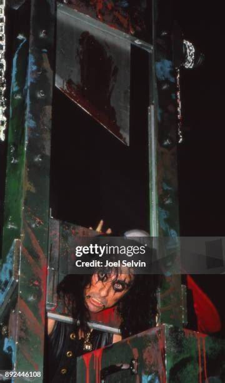 Alice Cooper poses in the press room during the Rock & Roll Hall of Fame Induction Ceremony, at the Microsoft Theater in Los Angeles 2022 Rock & Roll Hall of Fame Induction Ceremony - Press Room, Los Angeles, United States - 05 Nov 2022