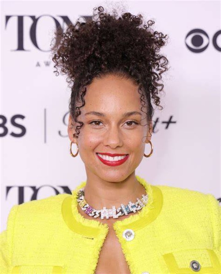 Alicia Keys At The 2015 Billboard Women In Music Honors