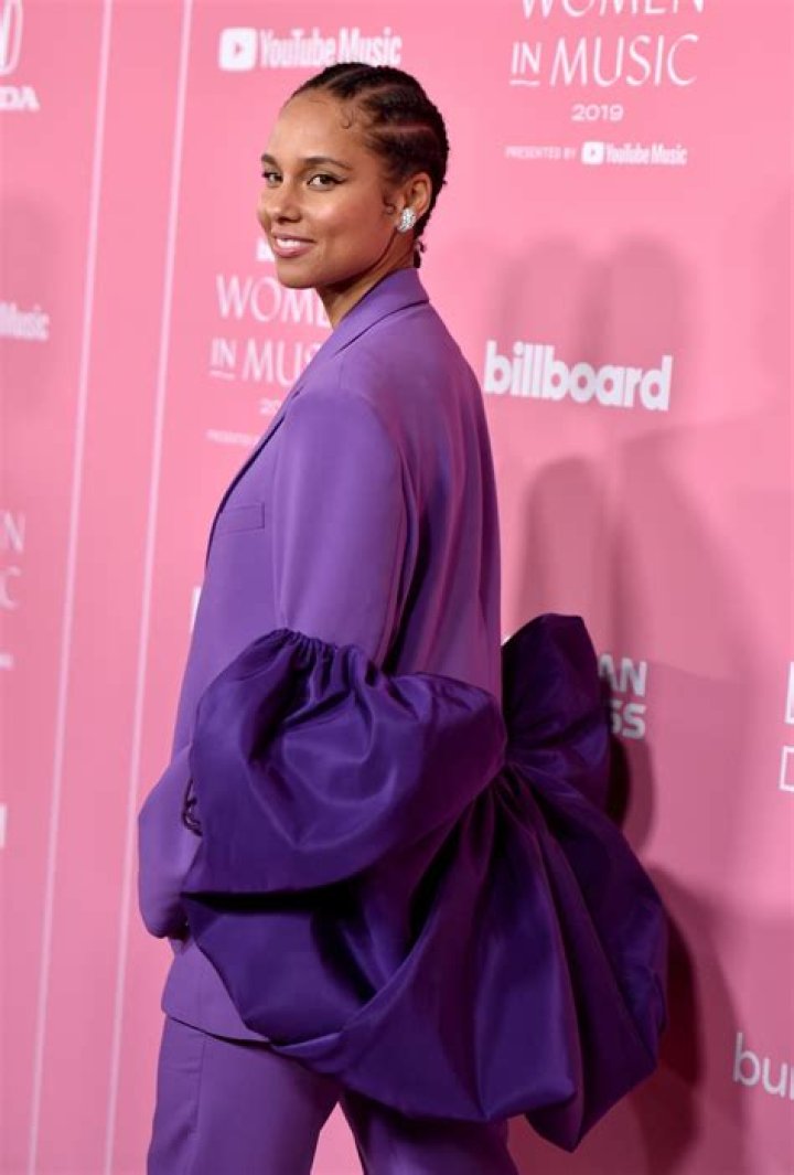 Alicia Keys Billboard Women in Music, Arrivals, Hollywood Palladium, Los Angeles, USA - 12 Dec 2019 Wearing Prabal Gurung Same Outfit as catwalk model *10404484ac