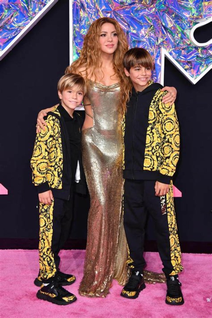 All About Her Two Kids – Hollywood Life