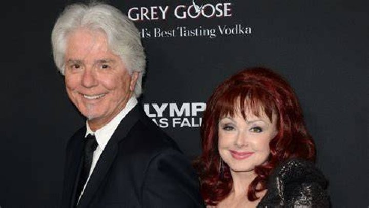 All About Larry Strickland – Hollywood Life