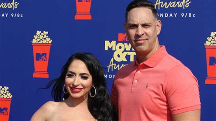 Angelina Pivarnick Planning Second Wedding After Costars Mean Speech  – Hollywood Life