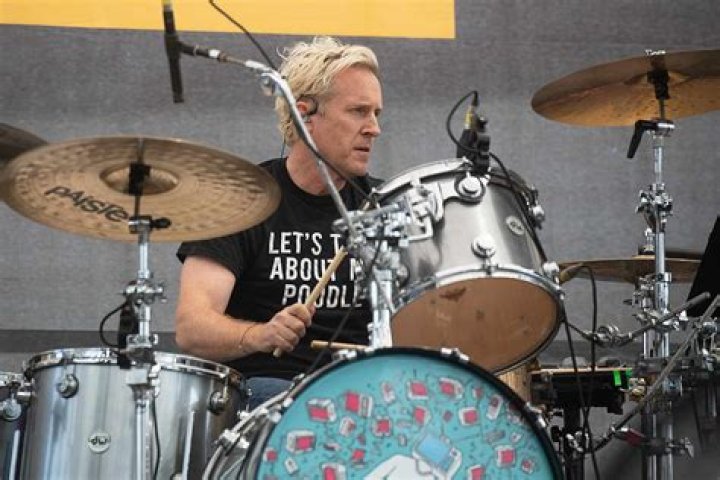 Anthony Anderson Pays Tribute To Foo Fighters Drummer Taylor Hawkins – Hollywood Life