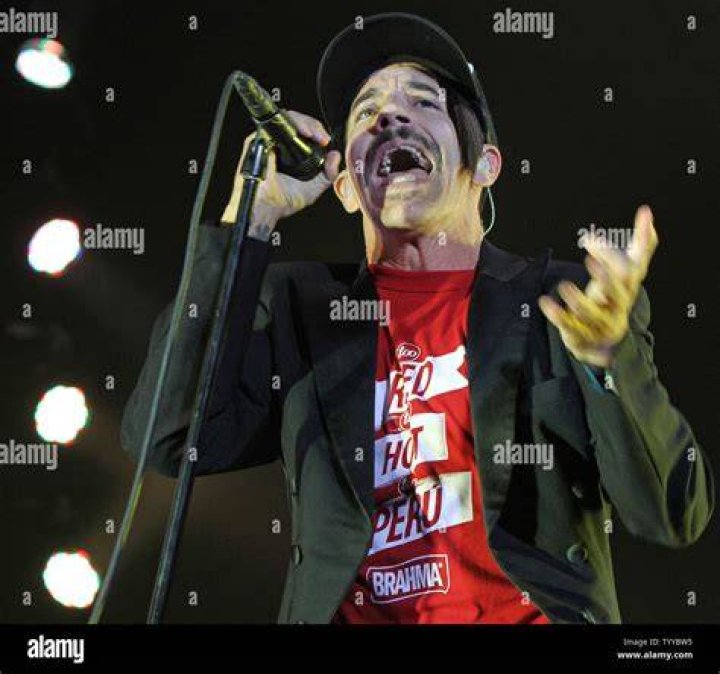 Anthony Kiedis Performs With The Strokes