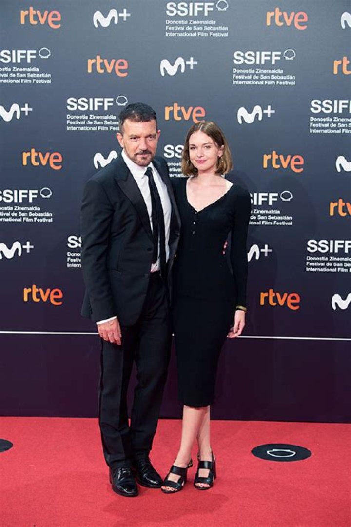 Antonio Banderas’ Daughter Stella, 24, Stuns In Fitted Black Dress On Red Carpet With Dad