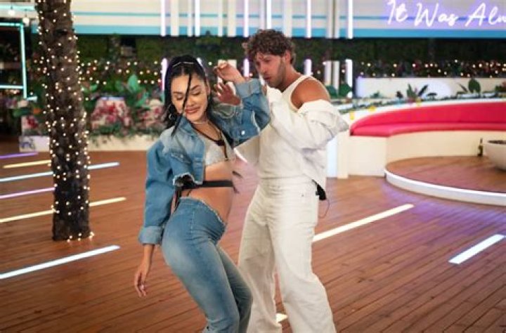 Are &lsquo;Love Island&rsquo;s Cely and Johnny Still Together? All About the Duo