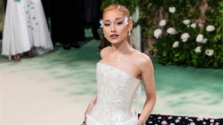 Ariana Grande Explains Voice Change After Interview Goes Viral