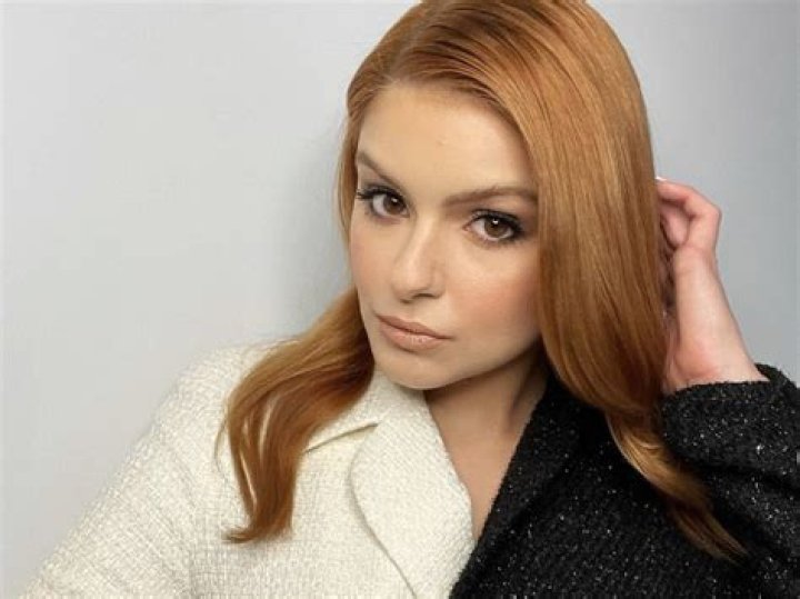 Ariel Winter News, Photos And Videos – Hollywood Life