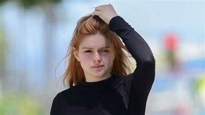Ariel Winter Shows Off Her Intense Workout At The Gym & Admits She Feels ‘Healthier’ Than Ever