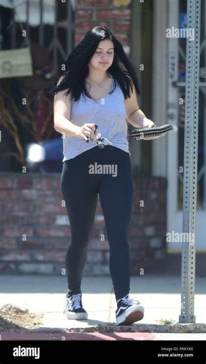 Ariel Winter Steps Out