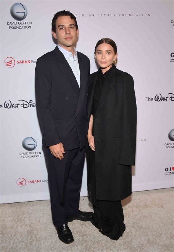 Ashley Olsen Louis Eisner