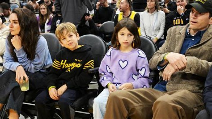 Ashton Kutchers Jokingly Mocks Mila Kunis For Bathing Their Kids Amid Shower Debate