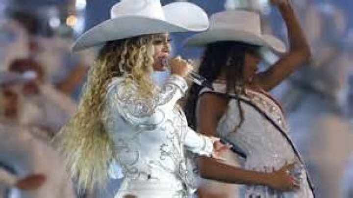 Beyonce at the World Music Awards