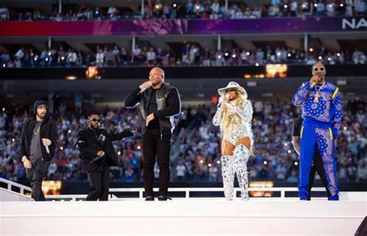 Beyonce’s Wardrobe Malfunction At Super Bowl XLVII — Nip Slip At Halftime? – Hollywood Life