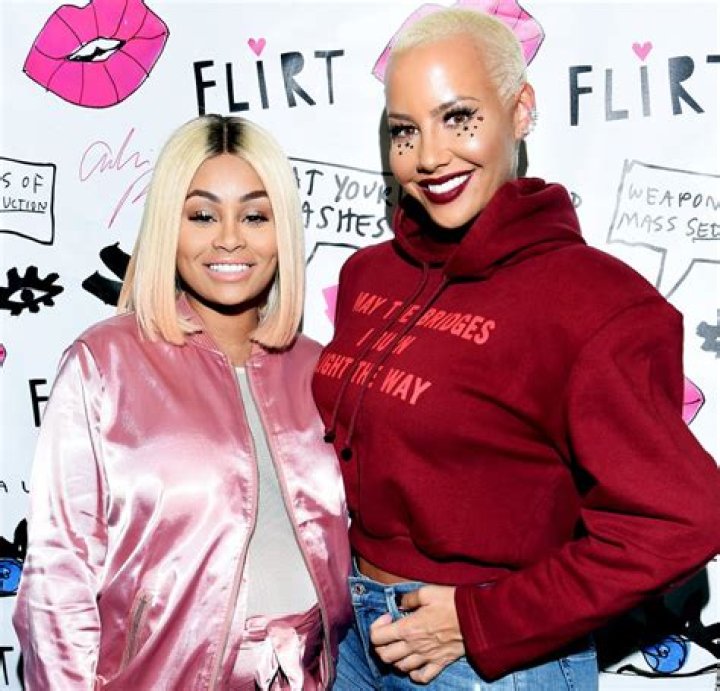 Blac Chyna Amber Rose Kiss