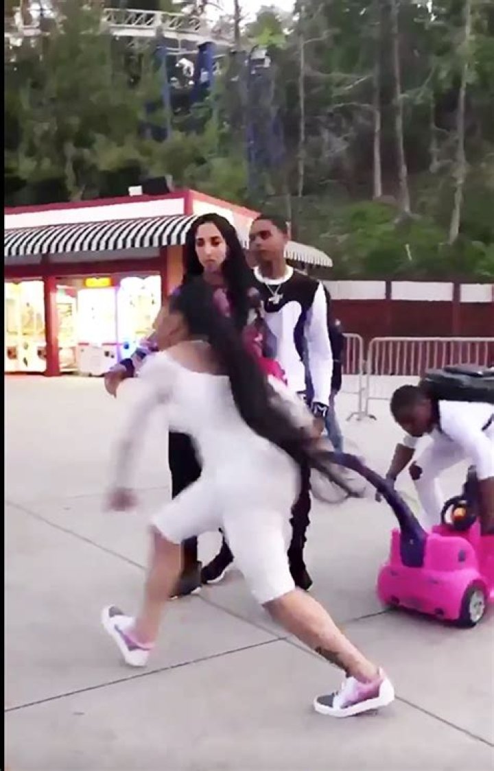 Blac Chyna & Kids At Six Flags — Photos Of Fight & More