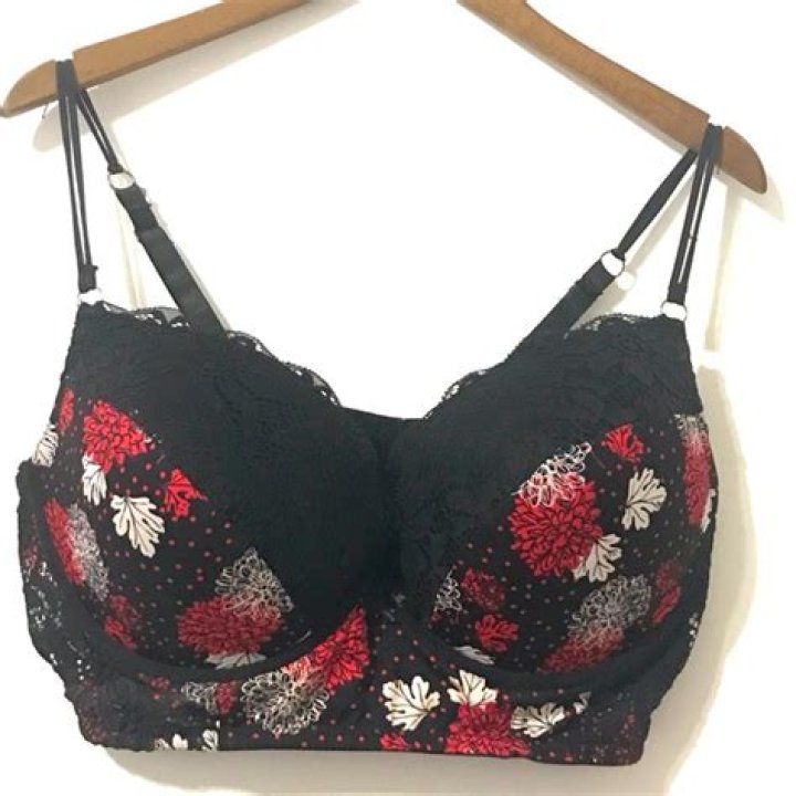 black lace floral bra