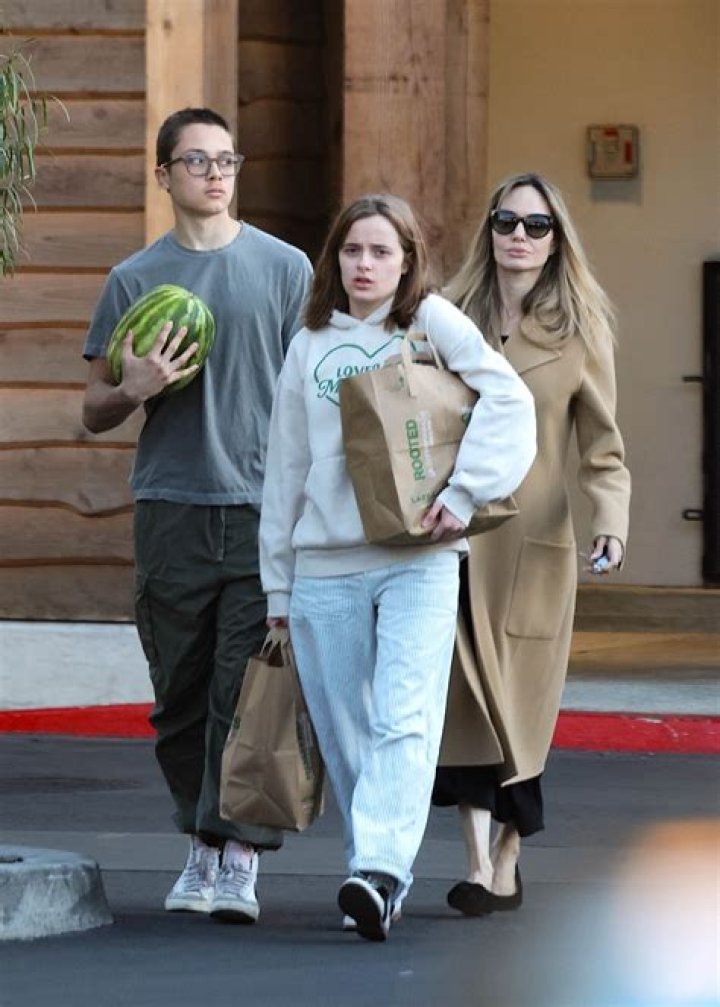Brad Pitt & Angelina Jolie’s Twins, Knox & Vivienne, 11, Look Adorable While Hitting Up An L.A. Pet Store