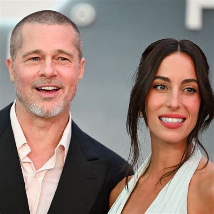 Brad Pitt & GF Ines de Ramon Still ‘Doing Great’ & They’re ‘Very Into Each Other’