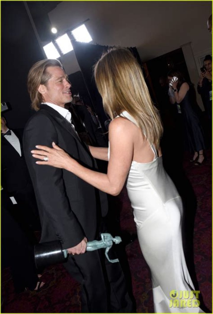 Brad Pitt Gushes Over Jennifer Aniston’s SAG Win Before Backstage Reunion — Watch