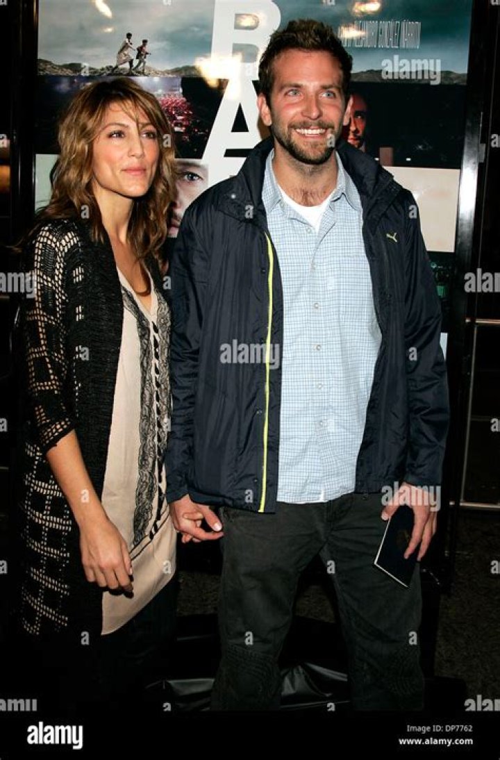 Bradley Cooper & Jennifer Esposito