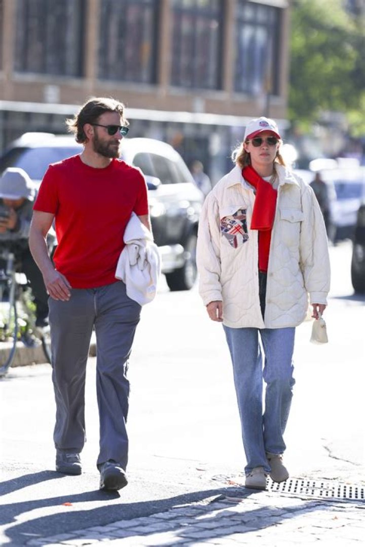 Bradley Cooper & Gigi Hadid Twin in Beanie Caps for Romantic Valentine’s Day Stroll in NYC