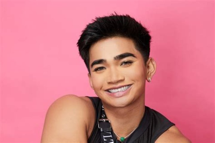 Bretman Rock — Photos Of The Social Media Influencer – Hollywood Life