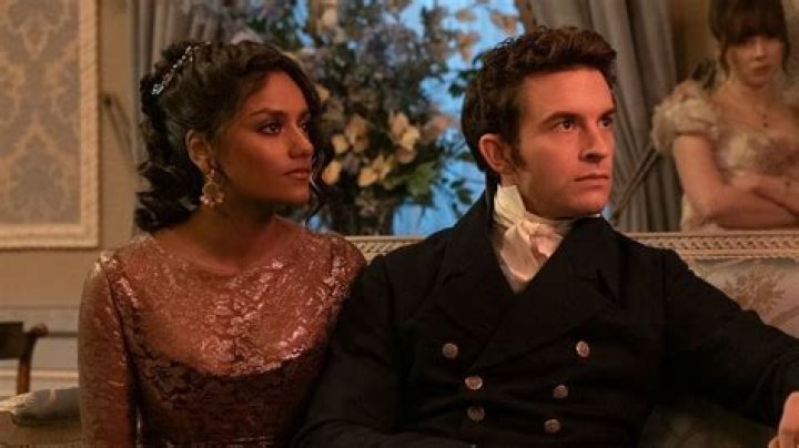 Bridgerton. (L to R) Simone Ashley as Kate Sharma, Jonathan Bailey as Anthony Bridgerton in episode 206 of Bridgerton. Cr. Liam Daniel/Netflix &copy; 2022
