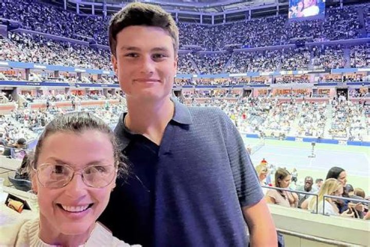 Bridget Moynahan Doesn’t Mention Ex Tom Brady In Super Bowl Tweet & Fans Think It’s Major Shade