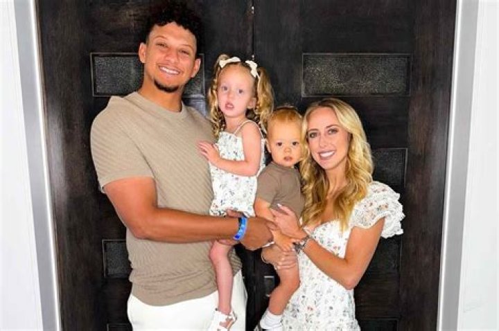 Brittany Matthews & Daughter Surprise Patrick Mahomes With His 99 Rating In Madden 22 — Cute Video