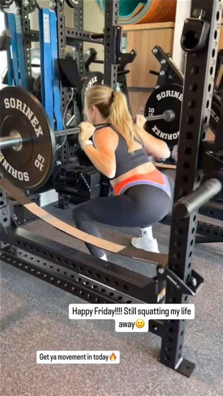 Brittany Matthews Shows Off Squat Workout 4 Months Postpartum – Hollywood Life
