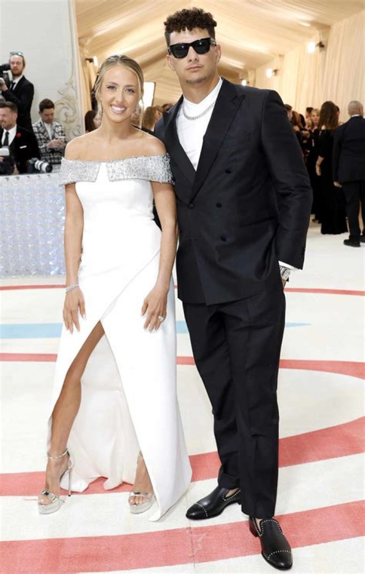 Brittany & Patrick Mahomes Met Gala 2023: Photos – Hollywood Life