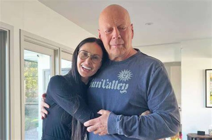 Bruce Willis At An LA Pharmacy