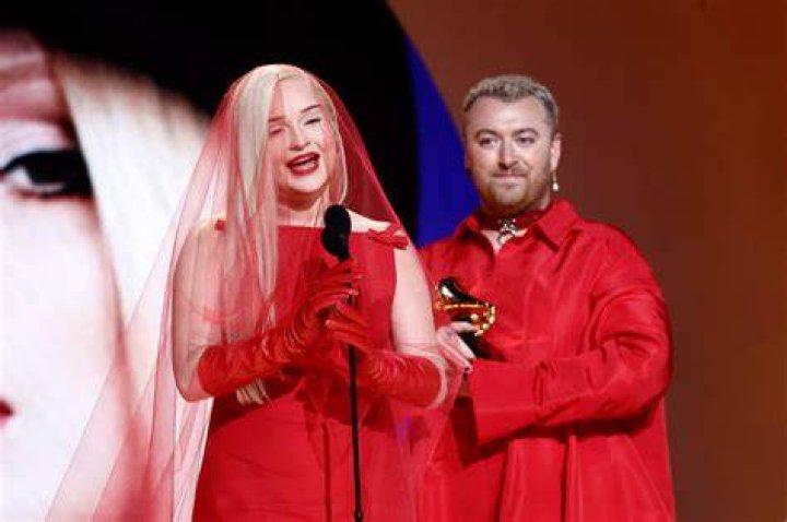 Came From Grammy Performance & Not Oral Sex – Hollywood Life