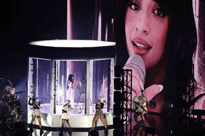 Camila Cabello Gets The VMAs On Their Feet With Vibrant, Flamenco-Style Performance Of ‘Don’t Go Yet’