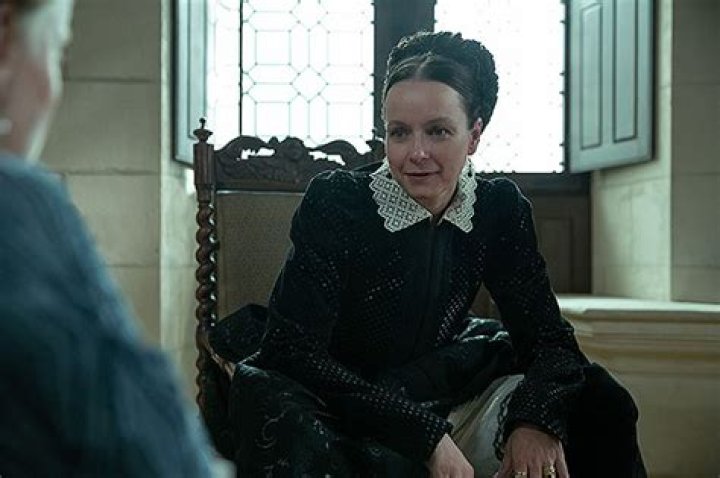 Catherine Preps For A Funeral – Hollywood Life