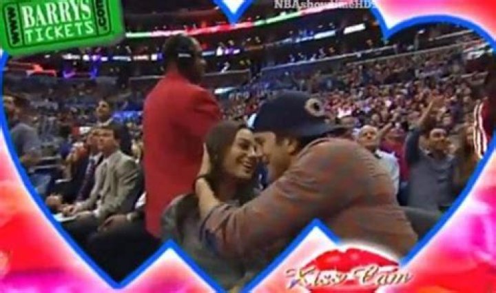 Celebs Caught Kissing On Jumbotrons At Sports Games &mdash; PICS